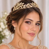 Tiara de hojas alta
