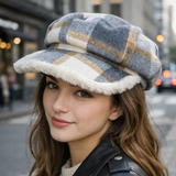 Boina con visera escocesa