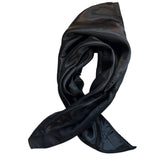 Pañuelo o colilla de seda .