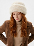 Sombrero o gorro de piel ecológica